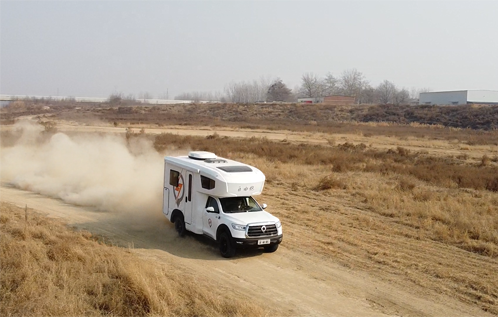 自由炮自動(dòng)檔、四驅(qū)房車(chē)，值得選擇